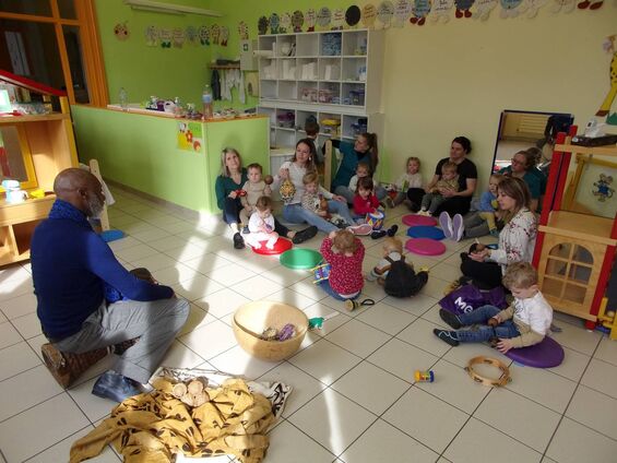 En avant la musique!