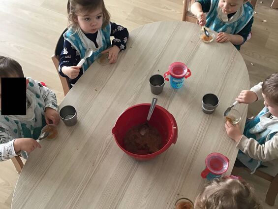 Dégustation de la compote de pommes